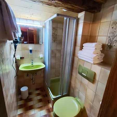 Gut Kramerhof ホテル 2*