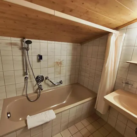Отель Gut Kramerhof 2*